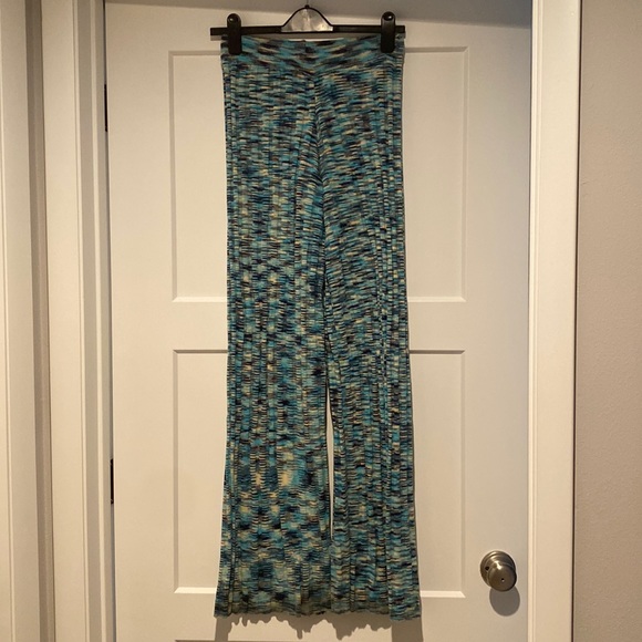 VRG GRL California Cool Ribbed Knit Flares - Picture 2 of 5